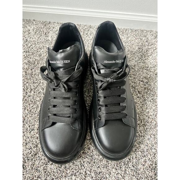 Alexander McQueen oversized black shiny sole men's size 12 - Picture 3 of 8